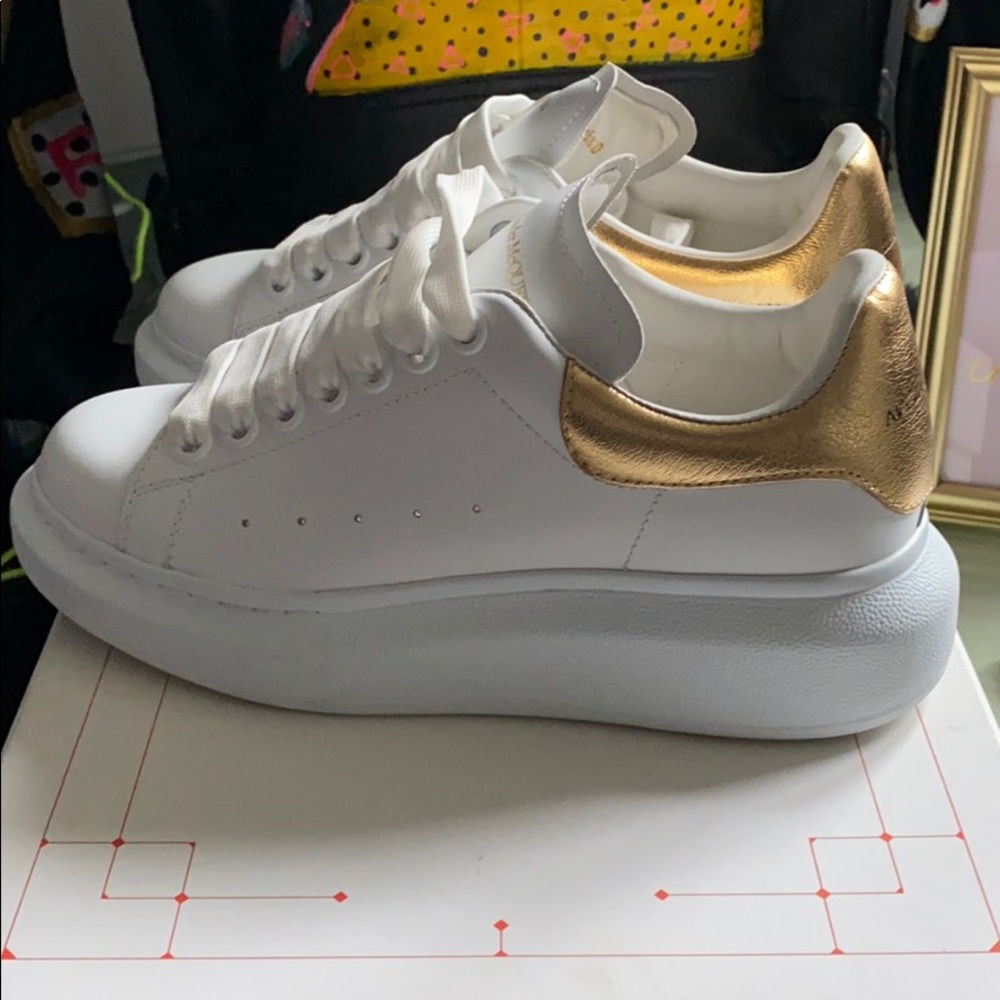 Alexander McQueen Sneakers - UNISEX